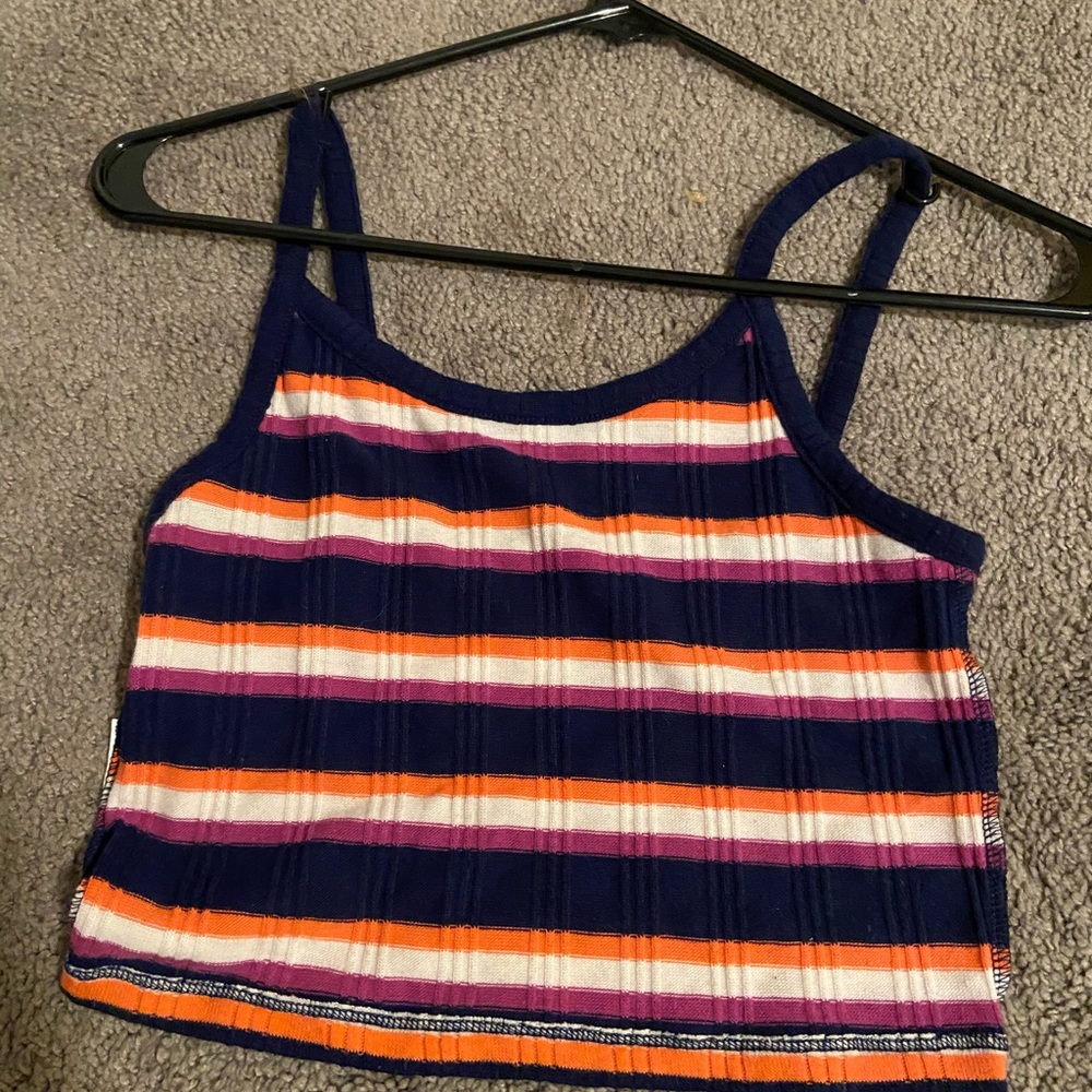 crop top